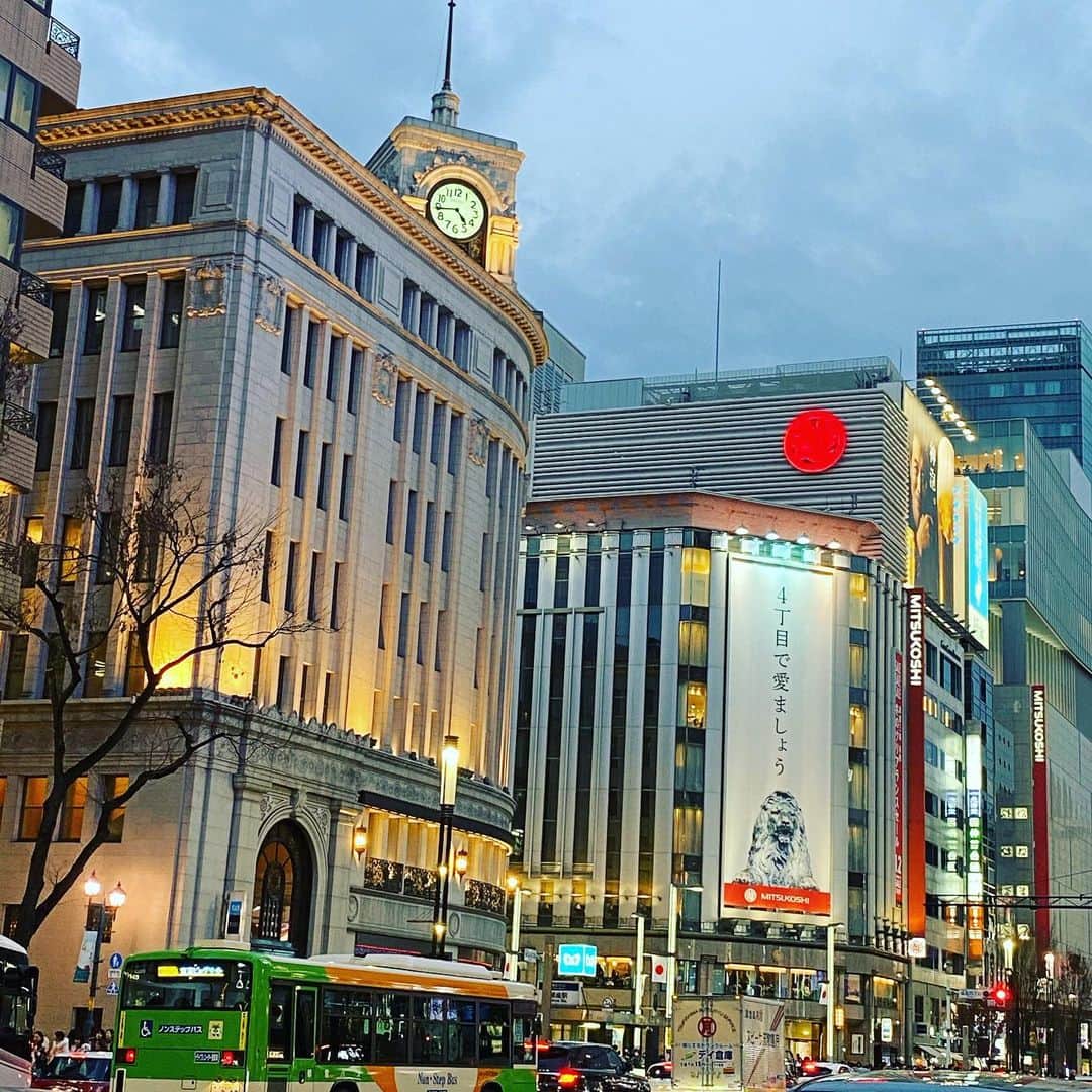 のインスタグラム：「Ginza in the end of the year  #日出郎 #年の瀬 #銀座 #2019ありがとう」