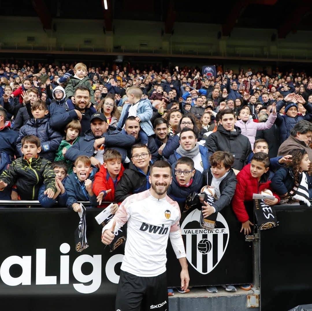 ホセ・ルイス・ガヤのインスタグラム：「Gracias por este año tan especial.... Ahora a por más 💪🏻🦇 @valenciacf」