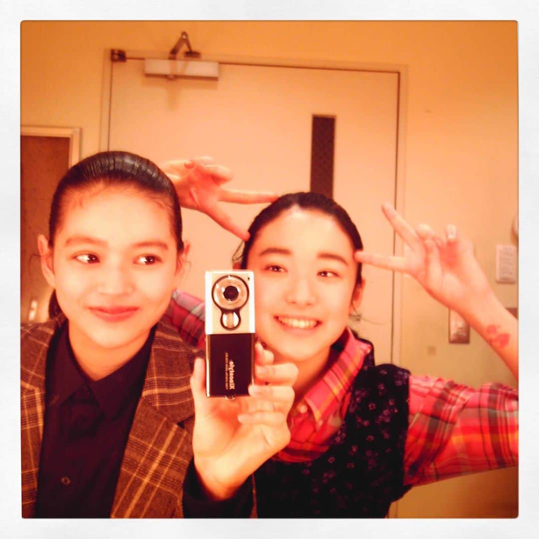 夏子さんのインスタグラム写真 - (夏子Instagram)「先日、私たちは何も知らない全ての東京公演を終えました。 観に来てくださった皆さまどうもありがとうございました。 年明けもずんずん地方公演へ向かいます！  涼子ちゃん！  #私たちは何も知らない」12月30日 20時57分 - natsuko93_official