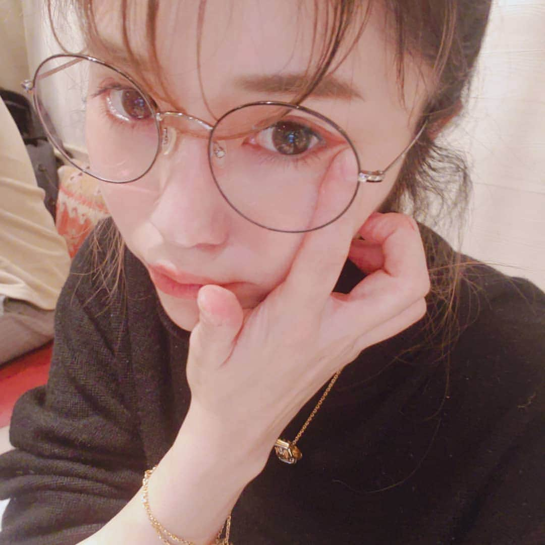 Pileさんのインスタグラム写真 - (PileInstagram)「. もうすぐ１年が終わる！ 昨日は忘年会みたいな！ 笑い死にました。笑」12月30日 21時13分 - pi_channnn52