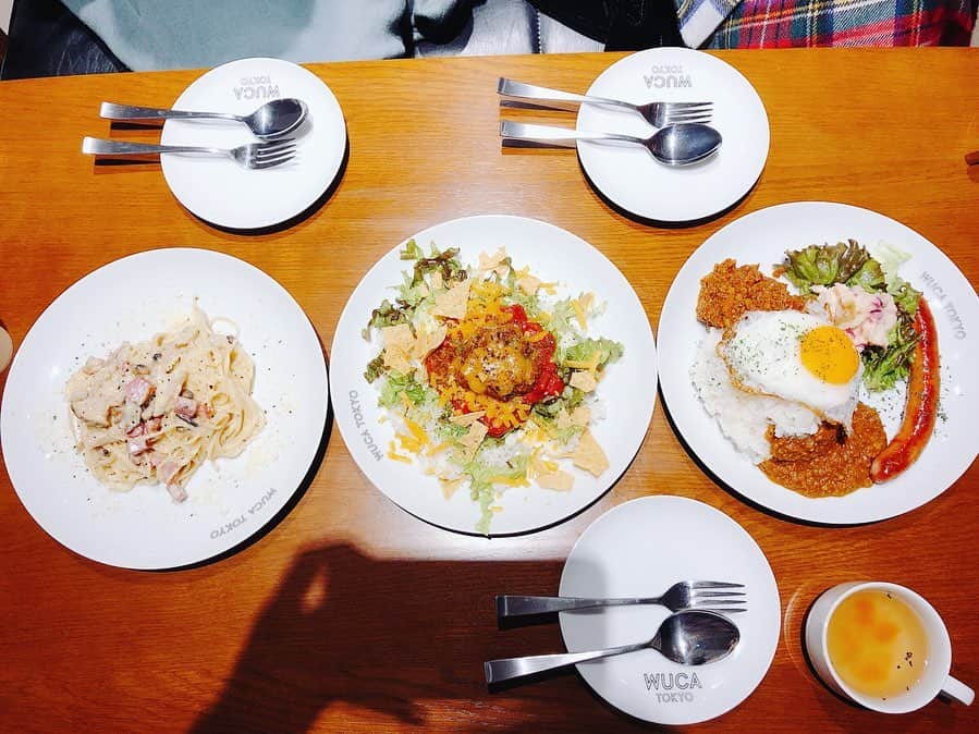 NOHANAのインスタグラム：「いつもお世話になってる渋谷eggman様のカフェ🍴 WUCA TOKYOでちぇくみプチ打ち上げ😋 (左利きだから私のだけスプーンとフォークの向きが違うのは失礼) ・ #CHECKME #ちぇくみ #wucatokyo #渋谷売店 #渋谷 #eggman」