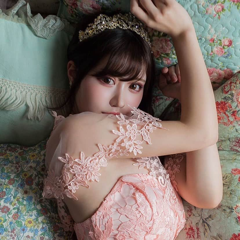 白田まい（白玉ろぷ）さんのインスタグラム写真 - (白田まい（白玉ろぷ）Instagram)「人気だったPrincessの別ショット👑💍💖 #白田まい #お姫様 #お姫様気分 #princess #princessgirl #princessgirls #コスプレ撮影 #时装 #时装模特 #模特  #模特外围」12月30日 21時50分 - sirotama0907