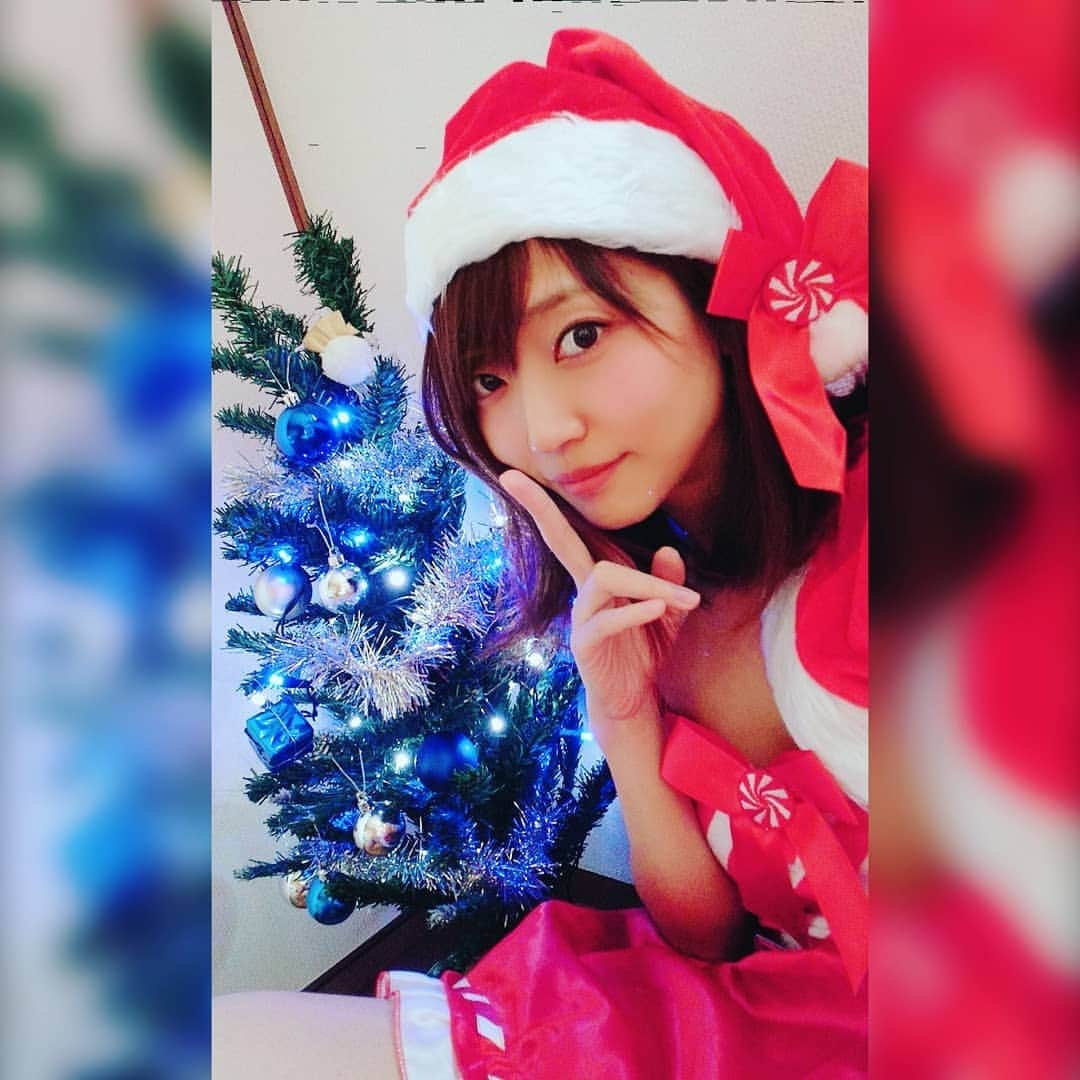 藤田昌代のインスタグラム：「来年もよろしくお願いいたします❤  #セルフィー #自撮り女子 #ポートレート #ポートレート女子 #声優 #コスプレ  #portrait #portraitphotography #followme」