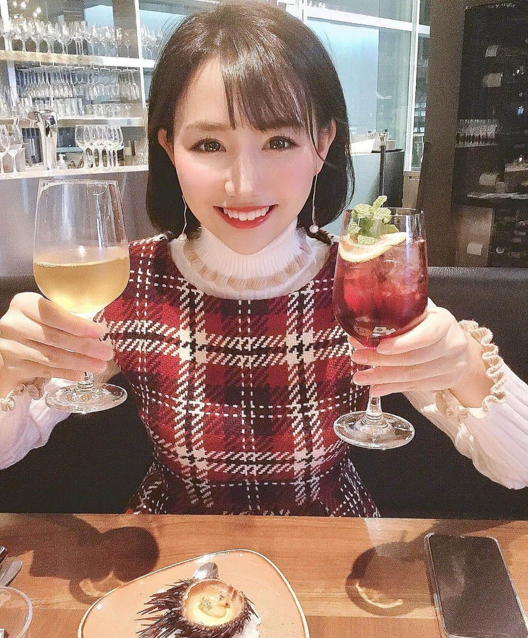 加藤里奈さんのインスタグラム写真 - (加藤里奈Instagram)「. ワインと見せかけて、ブドウジュース🍇 トップス @beep_ss ワンピース @tob_by_agnesb . #ootd #fashion #instafood #instagram #instalike  #hairstyle #outfit #code #coordinate #style #stylepoint #instafashion #instagood #instalike #ファッション #撮影 #ヘアアレンジ #ヘアスタイル #アレンジスタイル #ヘア #かとこ #コーディネート #コーデ #かとこーで #今日の服」12月30日 23時21分 - katoco0326