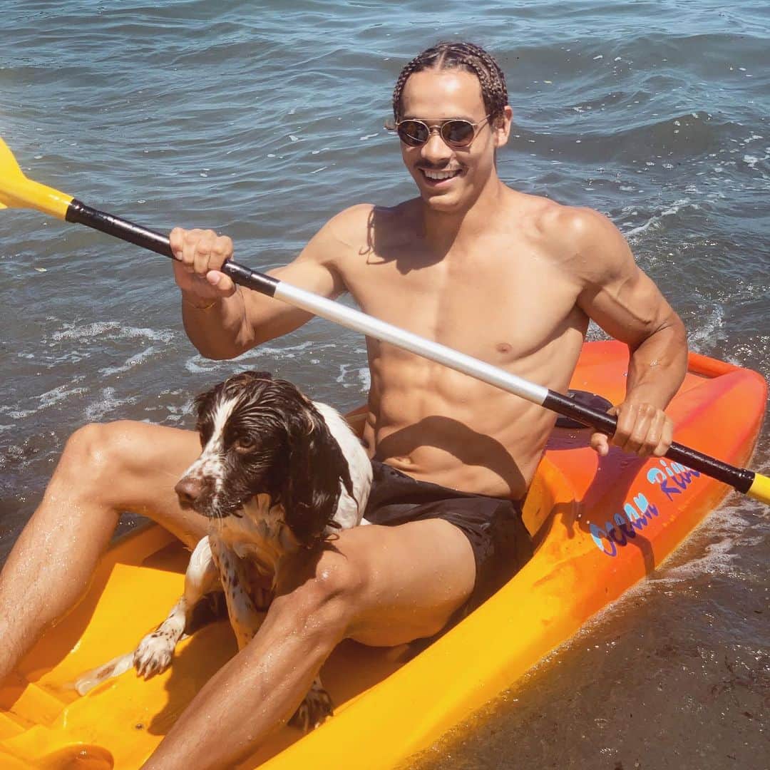 デイヴィッド・ニカさんのインスタグラム写真 - (デイヴィッド・ニカInstagram)「A paddle short. 🛶」12月31日 9時19分 - davidnyika