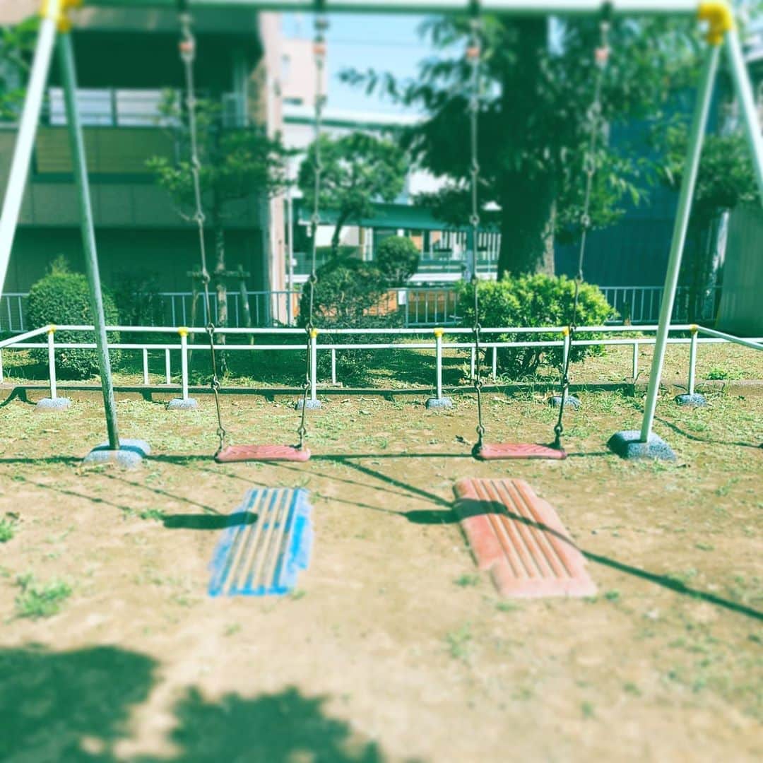 中野敬久さんのインスタグラム写真 - (中野敬久Instagram)「今年も一年卓球したりお酒のんだり楽しかったです。紅白菅田くん頑張れー！嵐も20周年を一緒に撮影できたので嬉しい！#あの公園 #ではない#年末 #皆様に感謝 #米津玄師」12月31日 9時58分 - hirohisanakano