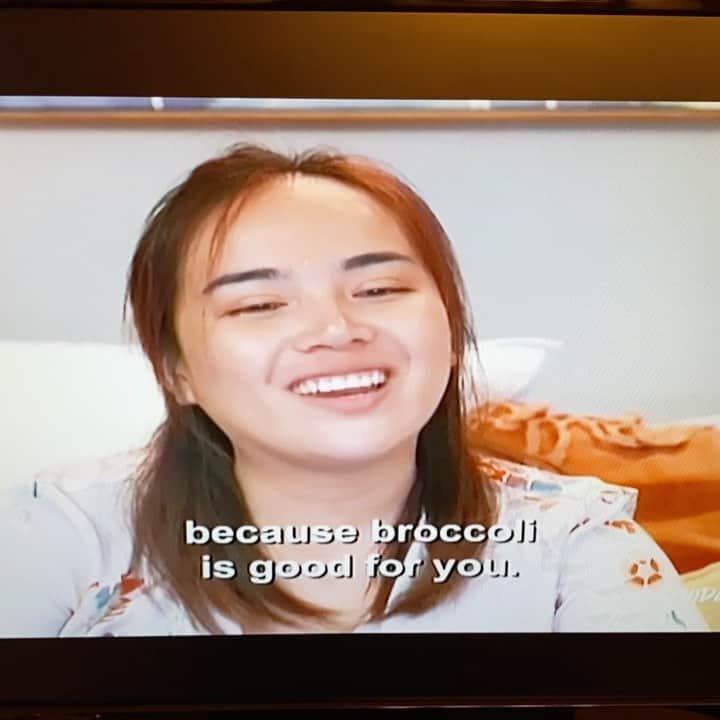 ヘザー・マクドナルドのインスタグラム：「David from 90 Day Fiance texted me last night to let me know that @annie_suwan_toborowsky did my broccoli bit from my last stand up special on Pillow Talk last night. Love this show.」