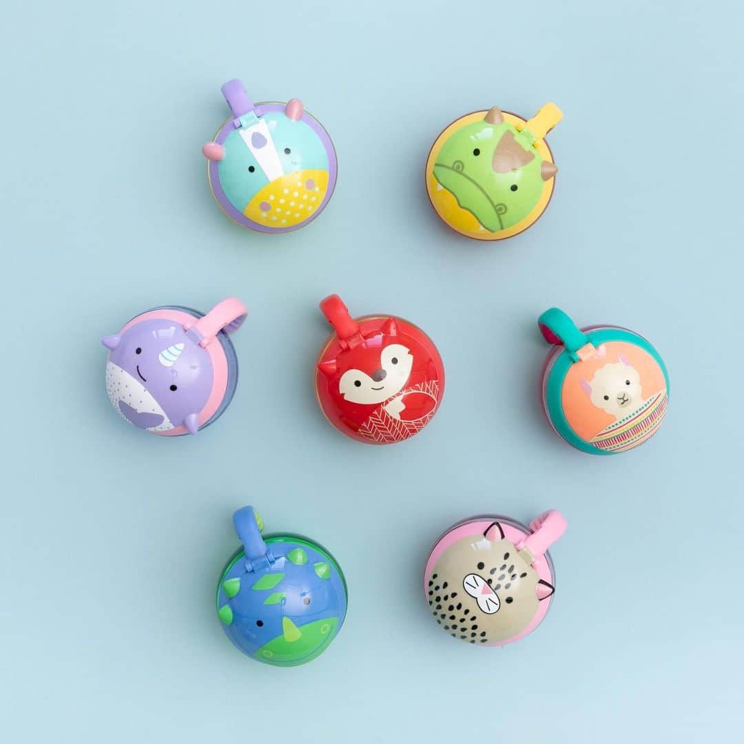 Skip Hopさんのインスタグラム写真 - (Skip HopInstagram)「Snack attack! 💥 Our Zoo Snack Cups encourage your little one to snack on their own without the mess. ❤️ #snacks #onthego #skiphopzoo」12月31日 2時57分 - skiphop