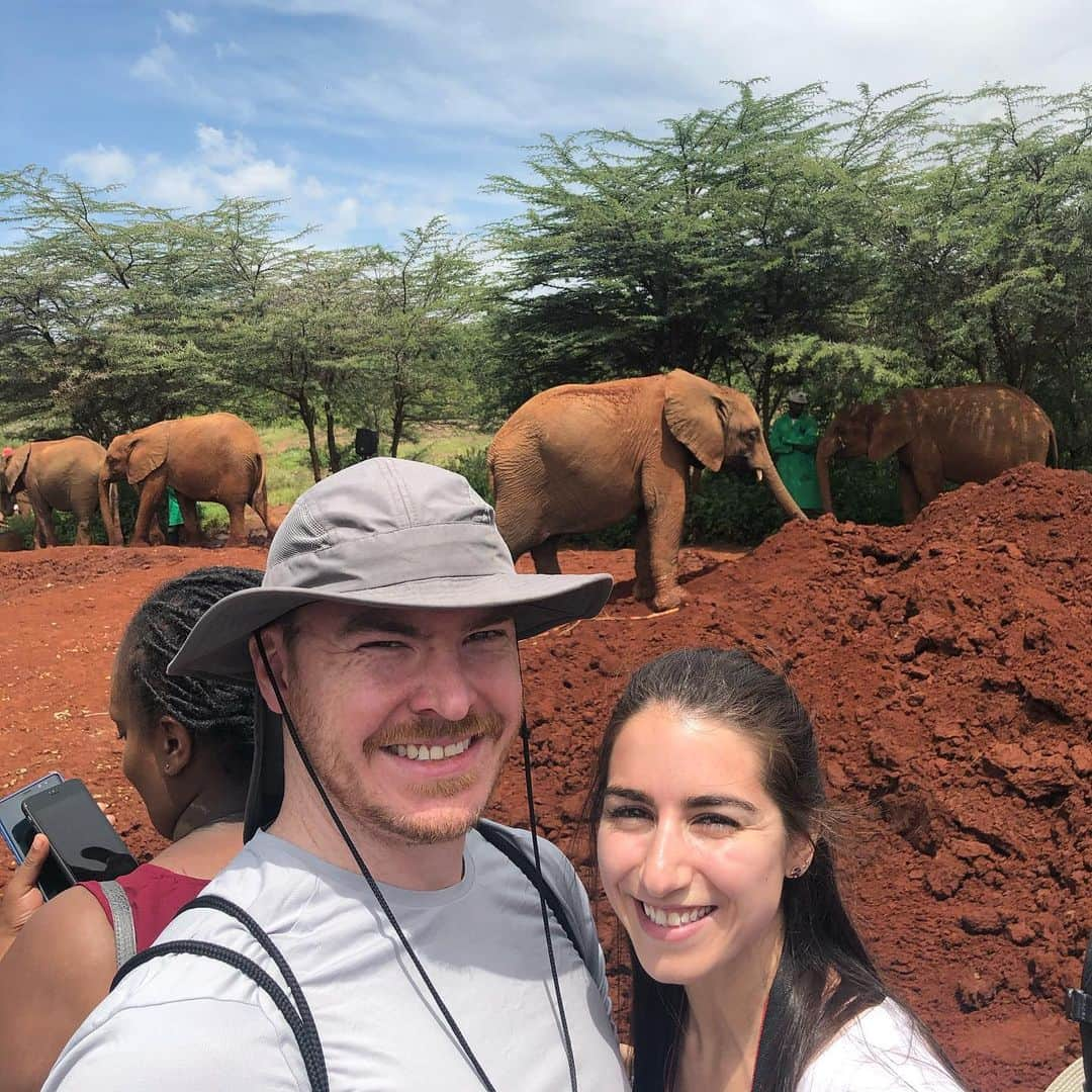 マリッサ・キャステリさんのインスタグラム写真 - (マリッサ・キャステリInstagram)「Today was amazing! We went to the David Sheldrick Elephant Orphanage and the Giraffe Center. Loved seeing these beautiful animals up close. . . . . . *#sheldrickelephantorphanage #giraffecentre #africa #nairobikenya #nopoaching #banivorytrade」12月31日 3時00分 - marissacastelli