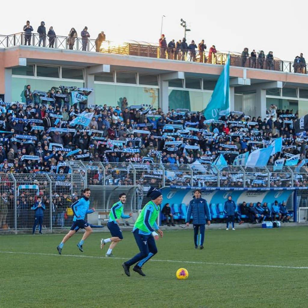 ルーカス・レイヴァさんのインスタグラム写真 - (ルーカス・レイヴァInstagram)「Allenamento di oggi ... grazie per il vostro sostegno. #forzalazio」12月31日 3時17分 - leivalucas