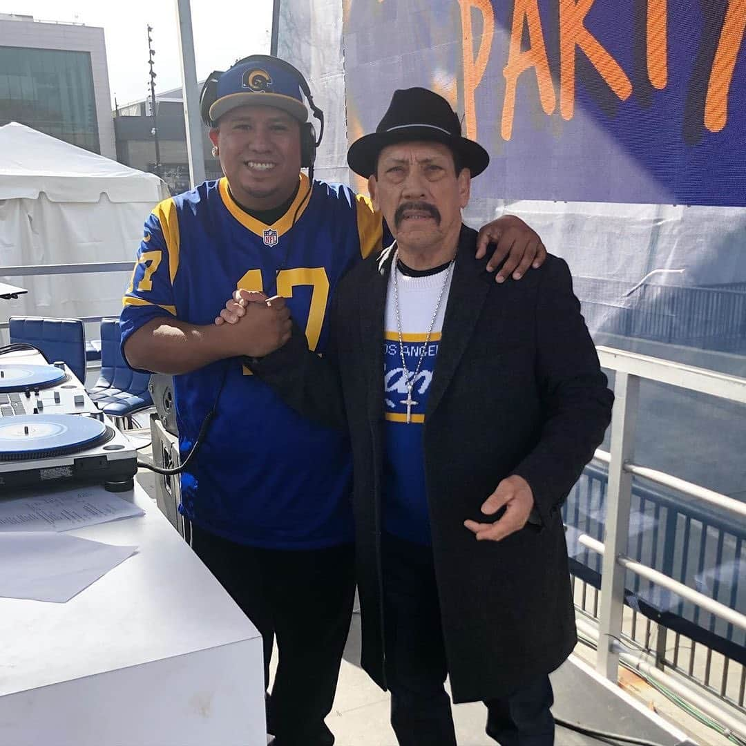 ダニー・トレホさんのインスタグラム写真 - (ダニー・トレホInstagram)「Great time at the final @Rams game of the season with a Win 31 - 24! #RamsHouse . . . #Rams #GoRams #NFL」12月31日 3時18分 - officialdannytrejo