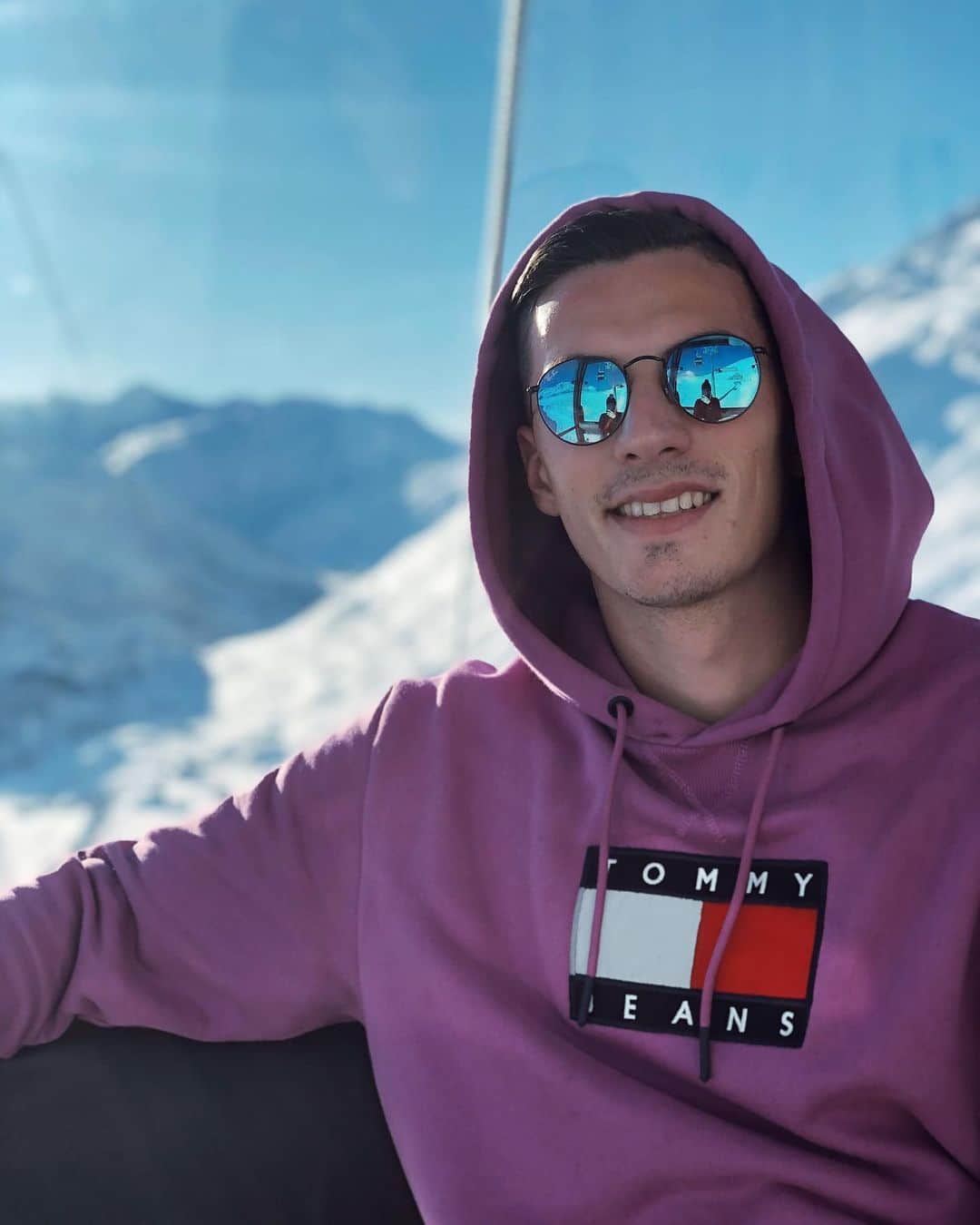 ニコライ・ラップのインスタグラム：「🏔☀️」