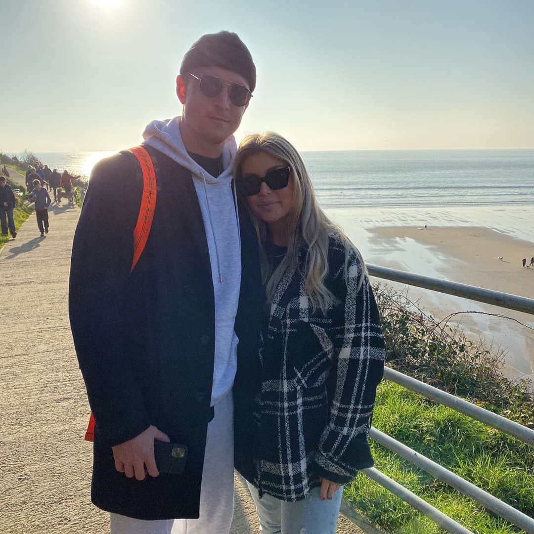 クリストファー・ピーターソンのインスタグラム：「My believer in doubt, since 08!  Btw, Never taking my beanie off!!」