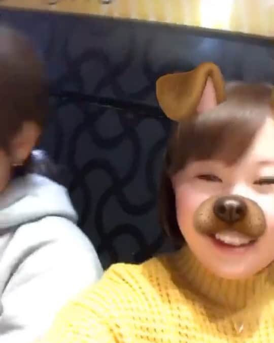 林有紀奈のインスタグラム：「完全なるワンちゃん頼り。❗️笑 今年もありがとう！！！ #酔って写真の撮り忘れ😂」
