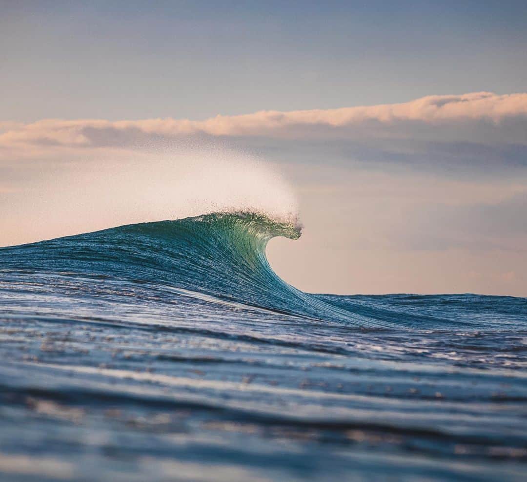 surflineさんのインスタグラム写真 - (surflineInstagram)「OC last week. 📷: @ohdagyo」12月31日 5時28分 - surfline