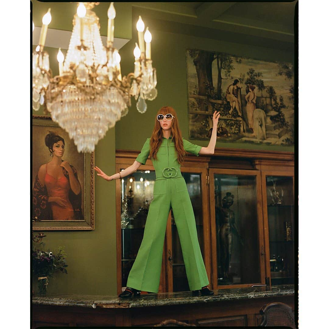 Faith Picozziのインスタグラム：「Gucci Mansion 2️⃣0️⃣ 📸 @burrent 🕺📷@garrettremy 👗 @faithpicozzicreative @gucci @alessandro_michele 💥 #fashion #style #gucci #redhead #model #film #120film #mediumformat」