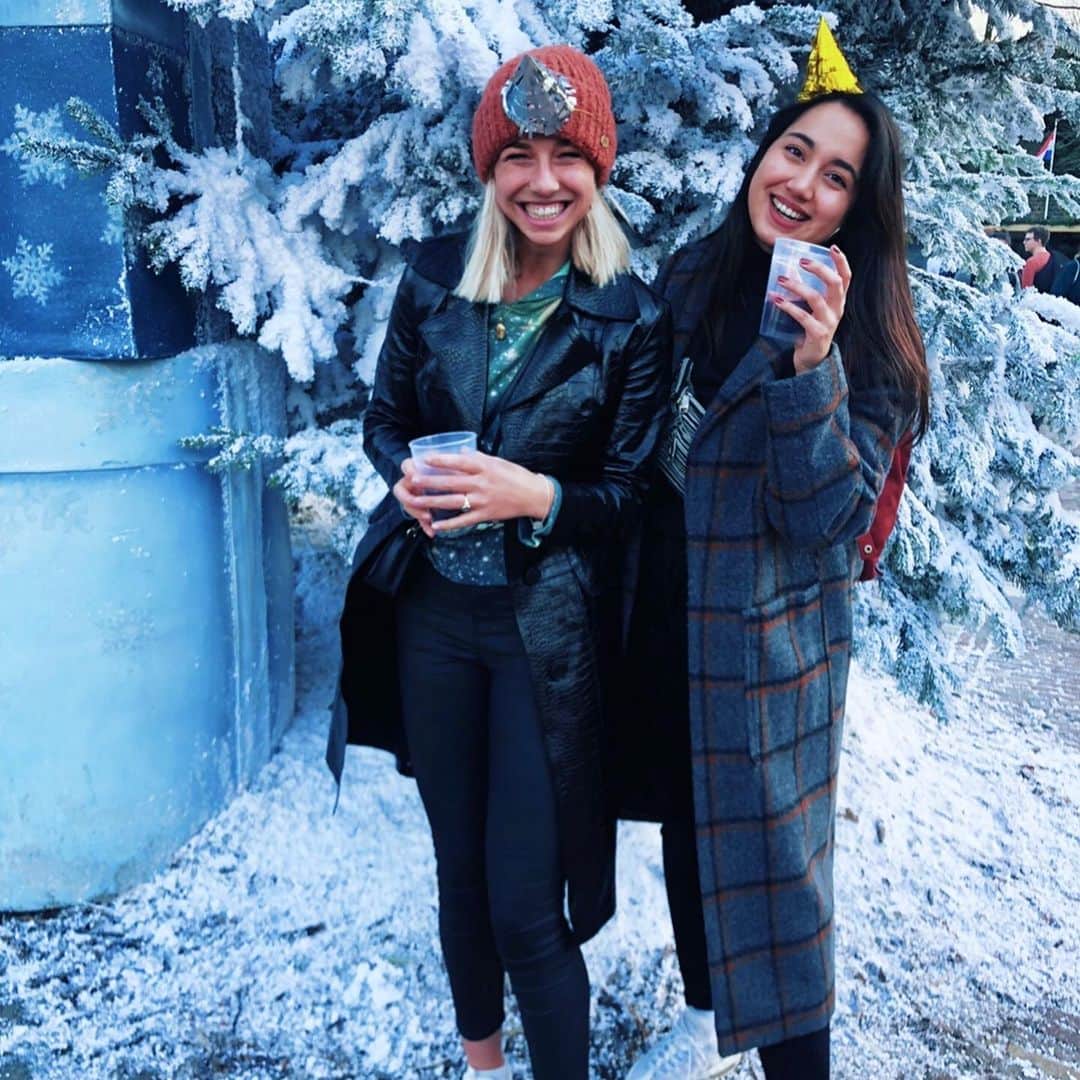 ジャッキー・グローネンさんのインスタグラム写真 - (ジャッキー・グローネンInstagram)「Never been happier, broke my heart🥈, things stayed the same, things changed.  What a year 🥰」12月31日 6時50分 - jackie_groenen_14