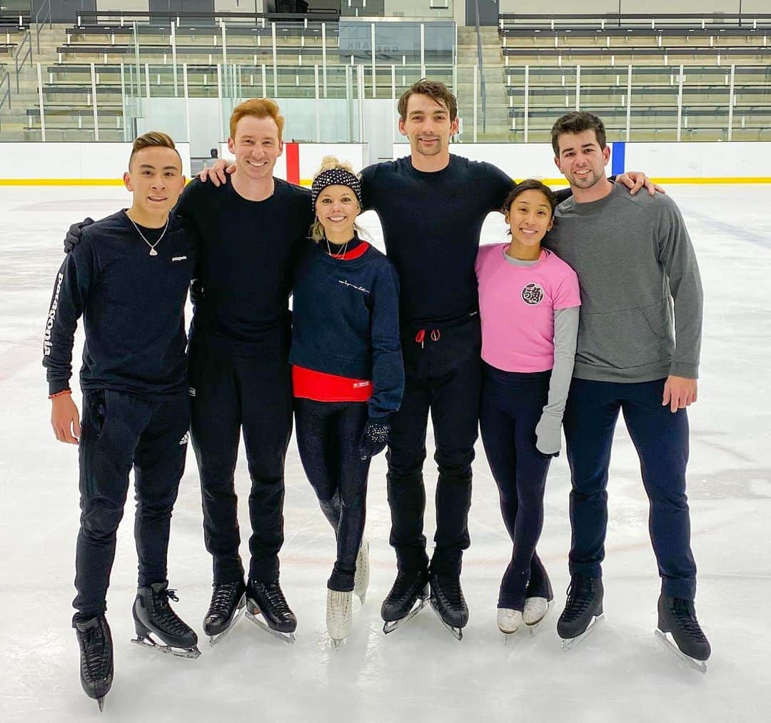 ショーン・ラビットさんのインスタグラム写真 - (ショーン・ラビットInstagram)「Motivated daily training with these amazing athletes! ⛸ 毎日このグループと一緒にトレーニングする毎回モチベーション上がります！ #motivationmonday . . . . . . . . . . . . . #figureskating  #inspiration #patinajeartistico  #training  #foodie  #fitfam  #travel  #ootd  #japan  #mensfashion  #アメリカ #フィギュアスケート  #トレーニング  #筋肉  #筋トレ  #宇野昌磨 #モデル  #イケメン  #ファッション  #コーディネート  #おしゃれさんと繋がりたい  #今日の服  #いいね返し  #インスタ映え  #可愛い  #羽生結弦  #おはよう #イルミネーション」12月31日 8時03分 - seanrabbitt