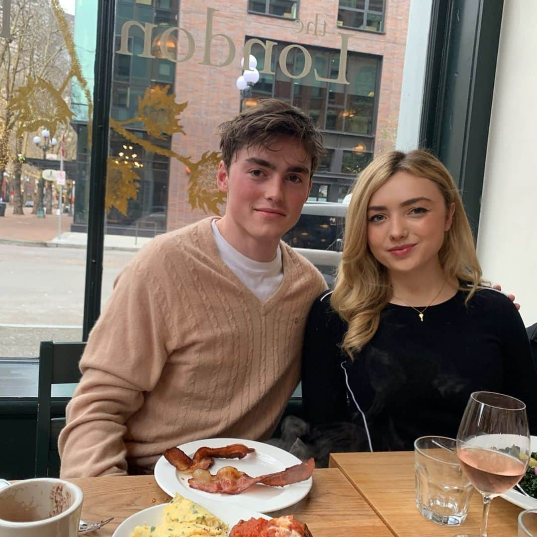 スペンサー・リストさんのインスタグラム写真 - (スペンサー・リストInstagram)「We in Seattle🥳」12月31日 8時05分 - spencerlist