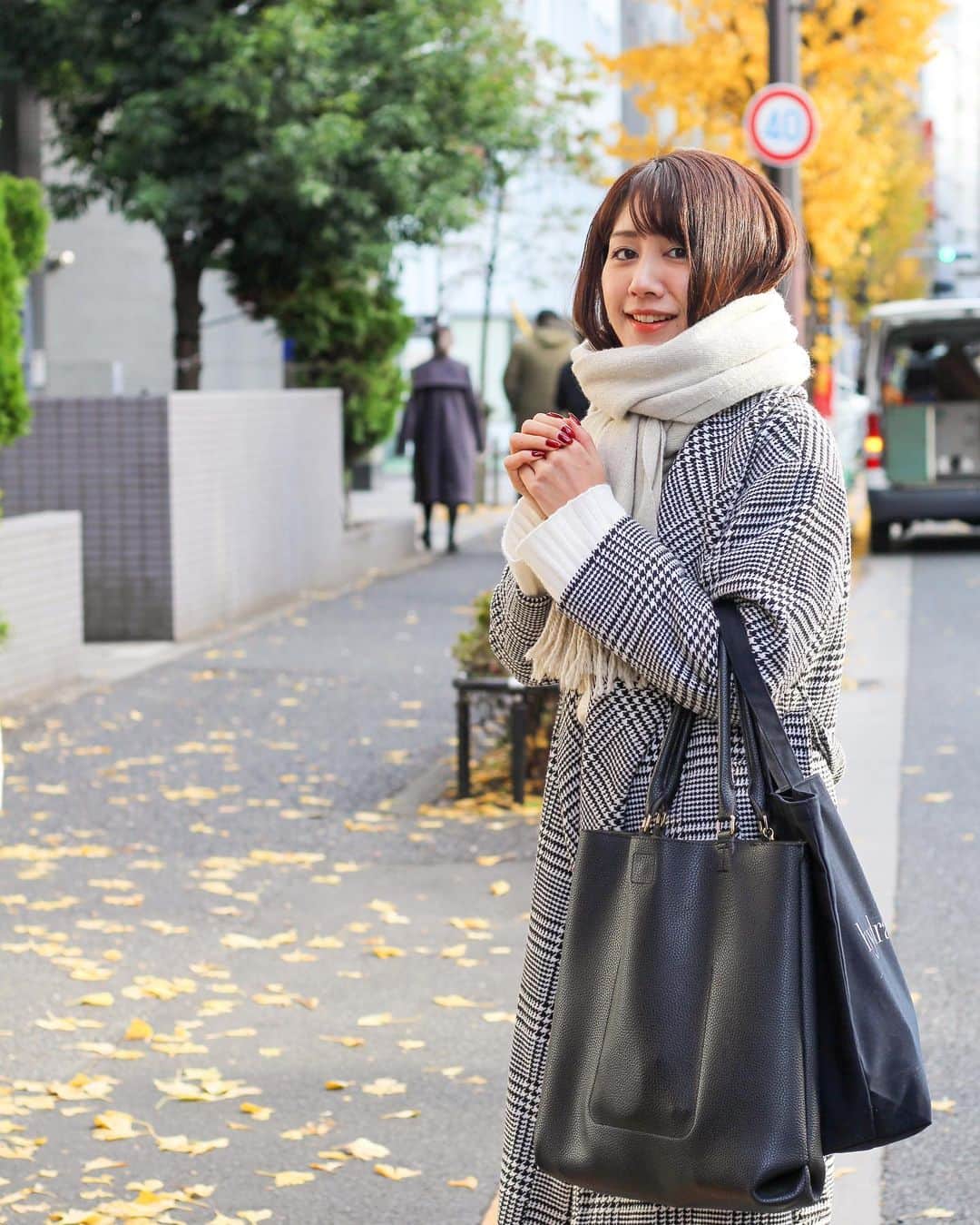 Yuri Sakuraiさんのインスタグラム写真 - (Yuri SakuraiInstagram)「: おはようございます♪ 2019年最後の日✧ : : : #2019#年越し#ポートレート#photo#カウントダウン#2020##司会#MC#アナウンサー#ボブ#外ハネボブ#ニットコーデ#ポートレート#綾瀬はるか似#綾瀬はるか 似  #小雪  似#乃木坂46#斎藤ちはる 似#安めぐみ 似#エムケー#mkcafe#mktv#桜井有里#ごぼう茶娘#165cm#お仕事の依頼はdmまで」12月31日 8時11分 - yuri_sakuraiii