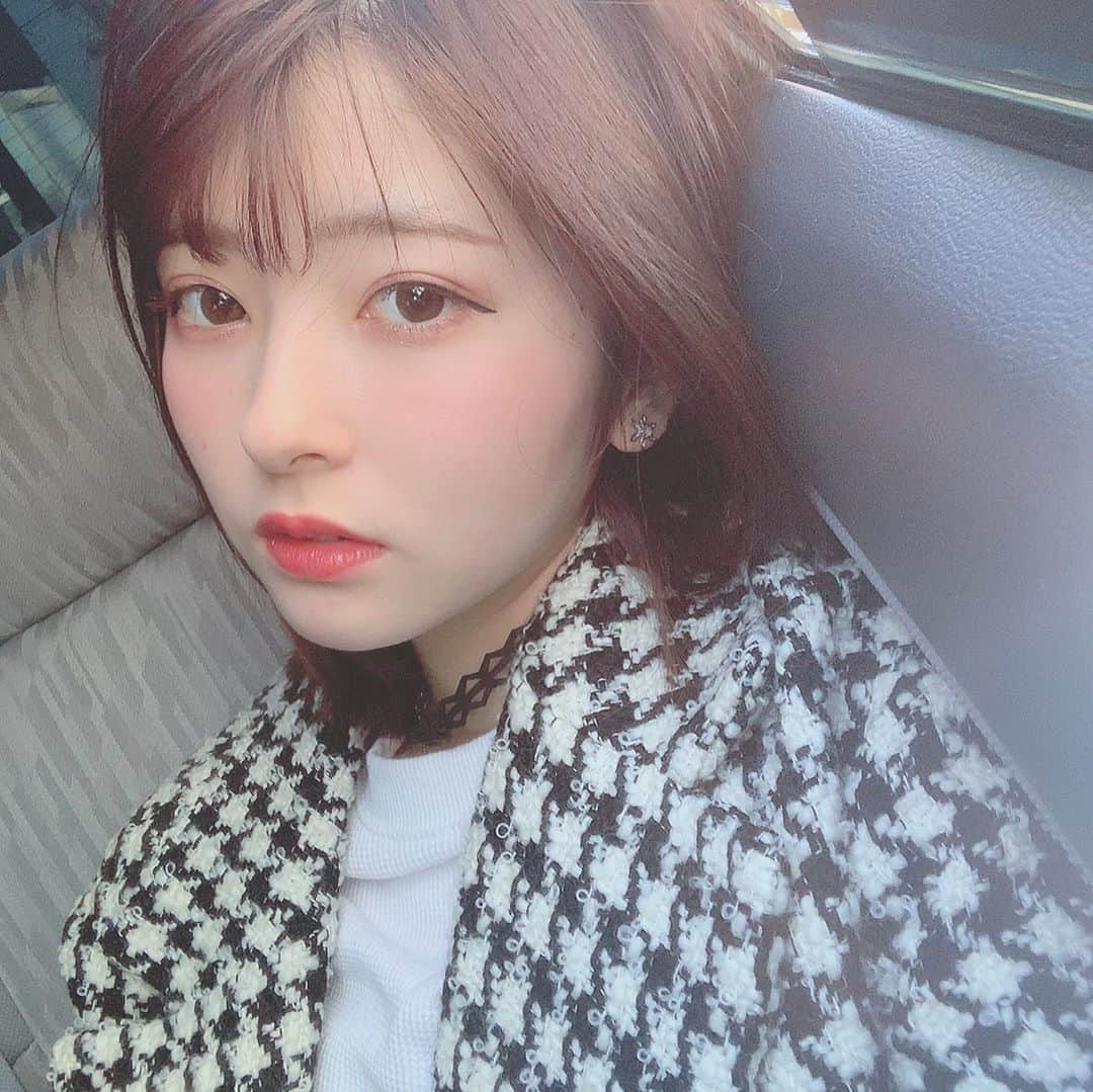 小高実優さんのインスタグラム写真 - (小高実優Instagram)「. 2019年もありがとうございました！ 今年初めての由比ヶ浜のイベントで皆さんと会えた事が私にとって1番の思い出です！ 来年も楽しみです😉♥️ 良いお年をお迎えください！」12月31日 19時50分 - miyuu_kotaka