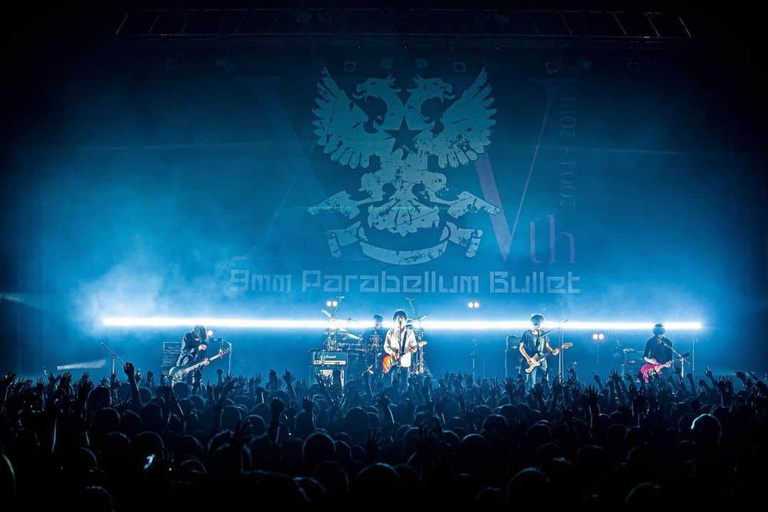 石崎祥子さんのインスタグラム写真 - (石崎祥子Instagram)「9mm ParabellumBullet  FEEL THE DEEP BLUE TOUR 2019 11/30(土)Zepp Tokyo ファイナル」12月31日 18時17分 - sykdisco