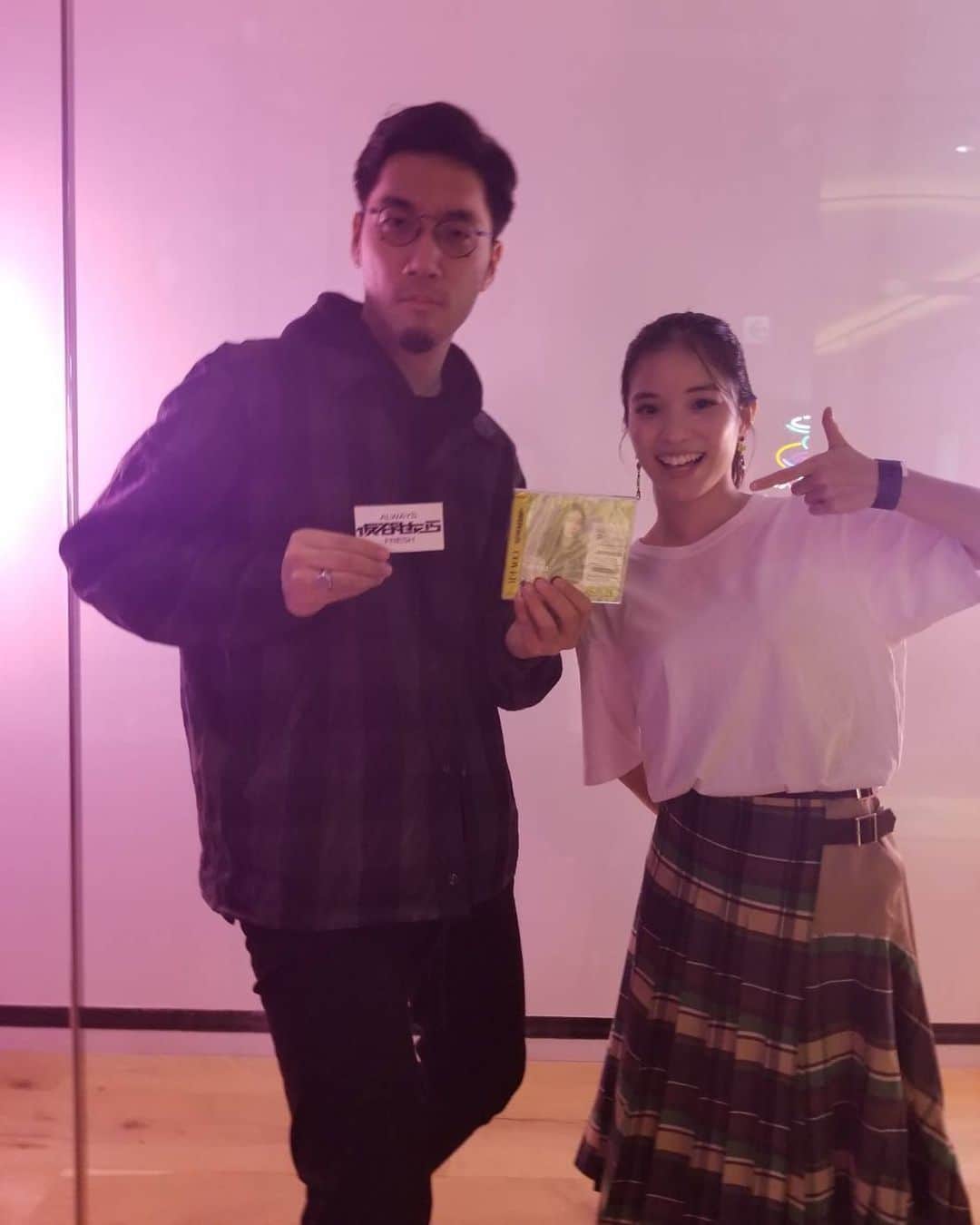 仮谷せいらのインスタグラム：「もう、出会って10年くらいですねえって とっても懐かしいお話しました✨  w/tofubeats さん」
