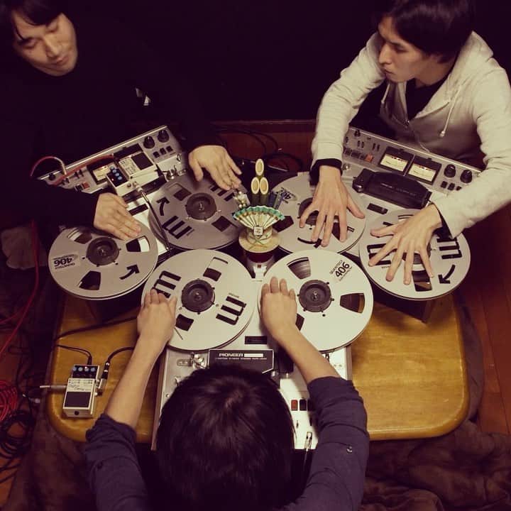 Open Reel Ensembleのインスタグラム：「The memory of 2019🎍﻿ "Open Reel Kotatsu Session" (2019.01.01)﻿ ﻿ ﻿ Thank you for supporting us this year...﻿!! ﻿ ﻿ #openreelensemble #eiwada #reeltoreel #tape #magnetikpunk #kotatsu #newyear #japanesetraditional」