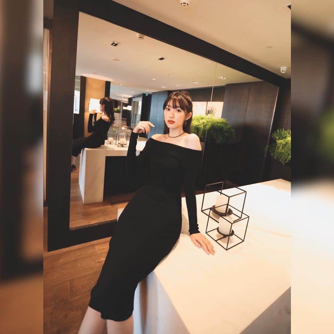 黒田瑞貴のインスタグラム：「もう少しで2019も終わりですね… みなさんはどんな年でしたか？ 今年もたくさんお世話になりました！ 来年も宜しくお願いします😆 良いお年を🙏🏻💕 #2019 #fashion #ootd #ootdfashion #instafashion」