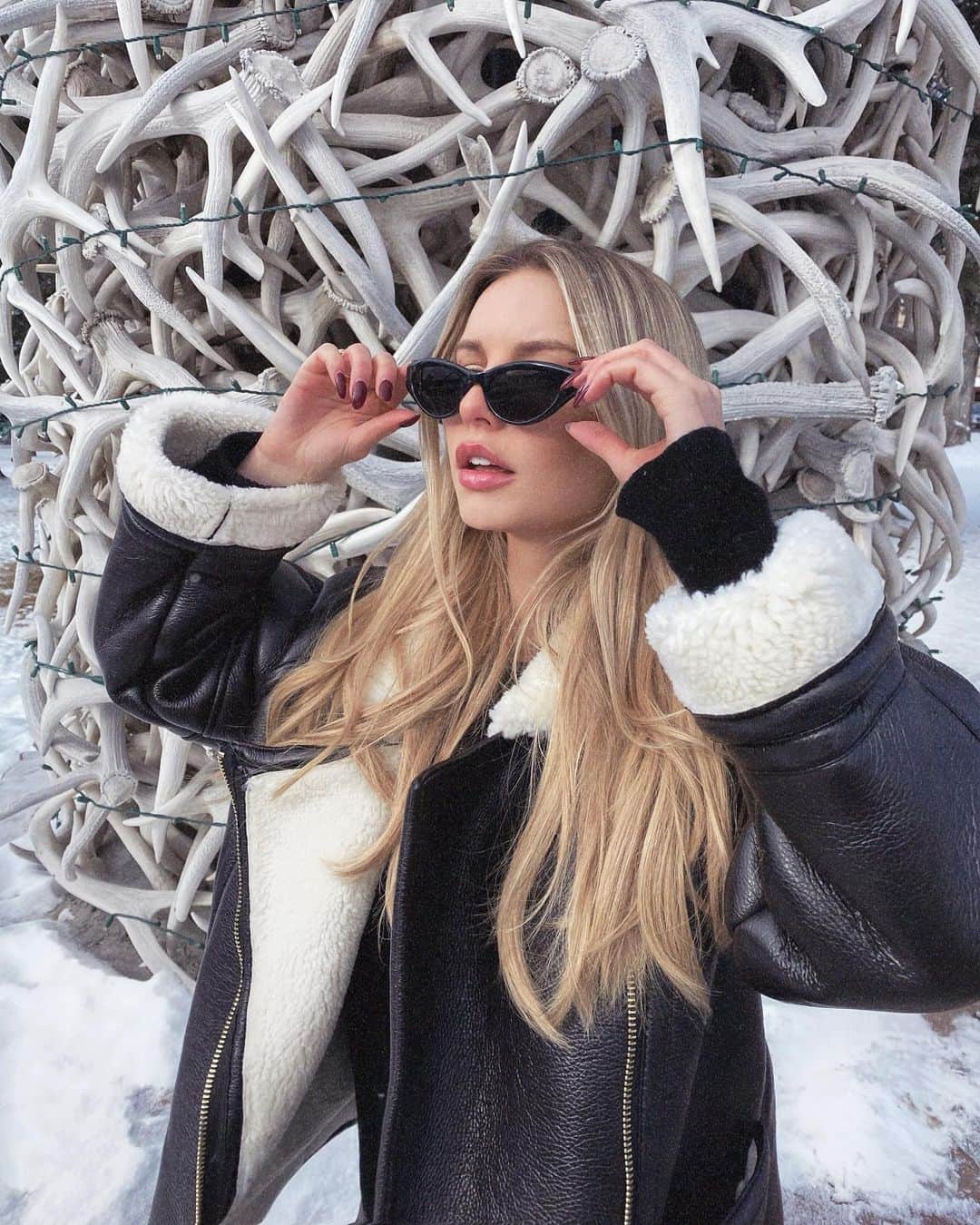 Katelyn Byrdのインスタグラム：「@charlottemercyeyewear」