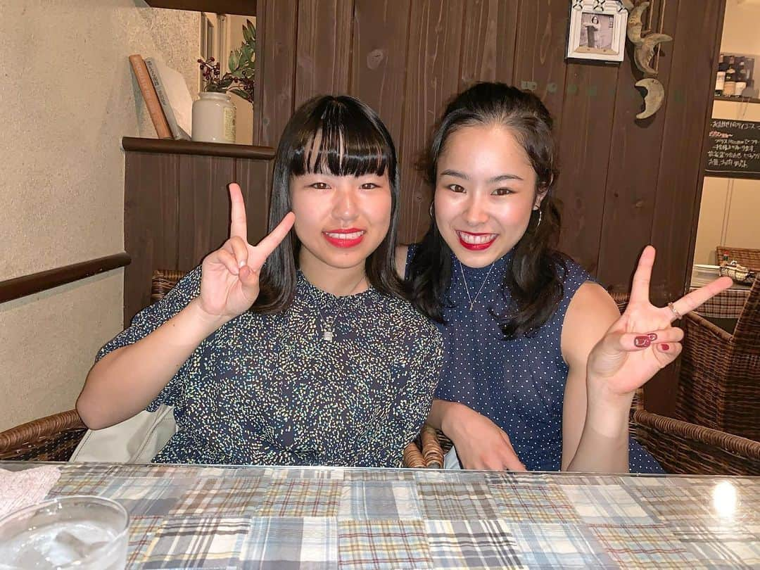 鈴木歩佳のインスタグラム：「今年1年間も本当にたくさんの応援ありがとうございました！！ 来年は勝負の年です。 最後の最後まで笑顔でやり切れるように頑張ります！ 良いお年をお迎えください😌 . . #2019→2020 #今年もあと12時間 #2019年もありがとうございました」