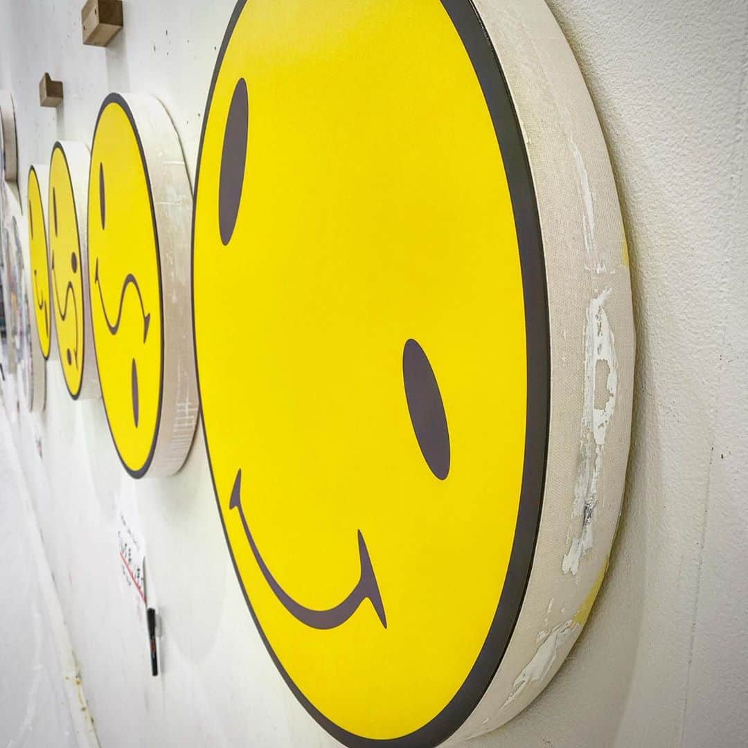 村上隆さんのインスタグラム写真 - (村上隆Instagram)「Tonari no Smiley_kun No.2,3,4,5.」12月31日 12時07分 - takashipom