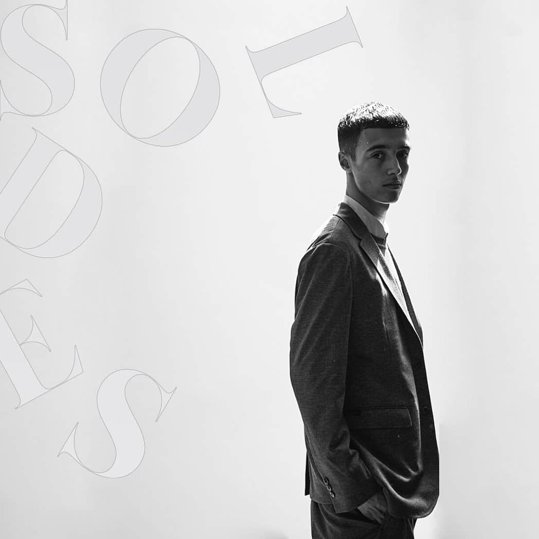のインスタグラム：「【SOLDES - 2019 Autumn&Winter - 】﻿ ﻿ 日頃よりエディフィスをご愛顧いただき、誠にありがとうございます。﻿ ﻿ エディフィス各店舗・オンラインショップで WINTER SALE を開催いたします。﻿ ﻿ 秋冬アイテムがお買い求めやすいこの機会に、是非お買い物をお楽しみください。﻿ ﻿ ﻿ 【注意事項】﻿ ※セール開始日及び営業時間は予告なく変更になる場合がございます。﻿ ※一部、セール対象外商品がございます。﻿ ※公式通販BAYCREW'S STOREと店舗では一部商品の価格が異なる場合がございます。﻿ ﻿ ﻿ 【Le Dome 仙台店】﻿ 12/31(火) 10:00～18:00﻿ 1/1(水) CLOSE﻿ 1/2(木) SALE START 7:30～20:00﻿ 1/3(金) SALE START 9:00～21:00﻿ ﻿ 【渋谷店】﻿ 12/31(火) 11:00～16:00﻿ 1/1(水) CLOSE﻿ 1/2(木) SALE START 11:30～21:00﻿ ﻿ 【PSG STORE 渋谷PARCO】﻿ 12/31(火) 10:00～18:00﻿ 1/1(水) CLOSE﻿ 1/2(木) SALE START 10:00～21:00﻿ ﻿ 【LE DOME渋谷スクランブル】﻿ 12/31(火) 10:00～18:00﻿ 1/1(水) CLOSE﻿ 1/2(木) SALE START 10:00～21:00﻿ ﻿ 【新宿店】﻿ 12/31(火) 11:00～16:00﻿ 1/1(水) CLOSE﻿ 1/2(木) SALE START 10:00～21:00﻿ ﻿ 【NEWoMan新宿店】﻿ 12/31(火) 10:30～19:00﻿ 1/1(水) CLOSE﻿ 1/2(木) 10:30～19:00﻿ 1/3(金) SALE START 11:00〜21:30﻿ ﻿ 【Le Dome 丸の内店】﻿ 12/31(火) 11:00～18:00﻿ 1/1(水) CLOSE﻿ 1/2(木) SALE START 10:00～20:00﻿ ﻿ 【池袋店】﻿ 12/31(火) 10:00～18:00﻿ 1/1(水) CLOSE﻿ 1/2(木) SALE START 10:00～21:00﻿ ﻿ 【Le Dome ルミネ横浜店】﻿ 12/31(火) 10:00～19:00﻿ 1/1(水) CLOSE﻿ 1/2(木) 9:30～20:00﻿ 1/3(金) SALE START 10:00～20:30﻿ ﻿ 【Le Dome 名古屋パルコ店】﻿ 12/31(火) 10:00～18:00﻿ 1/1(水) CLOSE﻿ 1/2(木) SALE START 9:00～21:00﻿ 1/3(金) 10:30～21:00﻿ ﻿ 【Le Dome 名古屋タカシマヤゲートタワーモール店】﻿ 12/31(火) 10:00～18:00﻿ 1/1(水) CLOSE﻿ 1/2(木) SALE START 9:30～21:00﻿ ﻿ 【Le Dome 京都店】﻿ 12/31(火)CLOSE﻿ 1/1(水) CLOSE﻿ 1/2(木) SALE START 10:00～21:00﻿ 1/3(金) 11:00～20:00﻿ ﻿ 【Le Dome なんばパークス店】﻿ 12/31(火) 11:00～18:00﻿ 1/1(水) CLOSE﻿ 1/2(木) SALE START 9:30～21:00﻿ ﻿ 【Le Dome ルクア大阪店】﻿ 12/31(火) 10:00～18:00﻿ 1/1(水) CLOSE﻿ 1/2(木) SALE START 9:30～21:30﻿ ﻿ 【Le Dome 神戸店】﻿ 12/31(火) 11:00～19:00﻿ 1/1(水) CLOSE﻿ 1/2(木) SALE START 10:00～20:30﻿ ﻿ 【Le Dome 天神イムズ店】﻿ 12/31(火) CLOSE﻿ 1/1(水) CLOSE﻿ 1/2(木) SALE START 9:00～20:00﻿ ﻿ 【Le Dome 博多店】﻿ 12/31(火) 10:00～18:00﻿ 1/1(水) SALE START 9:00～20:00﻿ ﻿ 【Le Dome 熊本店】﻿ 12/31(火) 10:00～18:00﻿ 1/1(水) CLOSE﻿ 1/2(木) SALE START 9:00～19:00﻿ ﻿ 【BAYCREW'S STORE】﻿ 12/31(火) SALE START 00:00〜﻿ ﻿ 是非皆様のご来店お待ちしております。﻿ ﻿ ﻿ ﻿ ﻿ ﻿ ﻿ #edifice #wintersale #2019awsale」