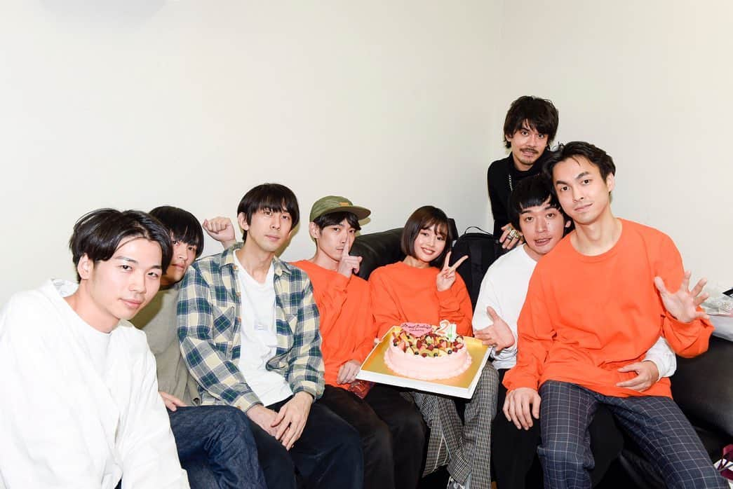 OKAMOTO’Sさんのインスタグラム写真 - (OKAMOTO’SInstagram)「昨夜、渋谷WWWXにて開催された﻿『藤原さくら Twilight Tour 2019 -Birthday Party-』にオカモトショウがDJとして出演させて頂きました！﻿ ﻿ 藤原さくらさんのバースデー追加公演にて初のDJしました。﻿ ムジカピッコリーノでの縁で誘ってもらえて嬉しかったです！﻿ ハッピーバースデー！！﻿ by オカモトショウ」12月31日 13時30分 - okamotos_official