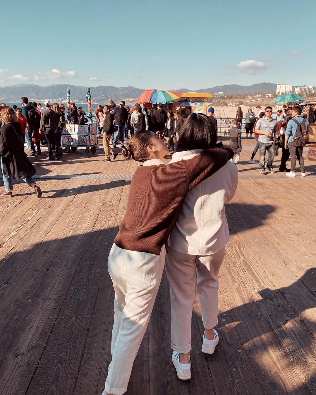 ジュリア バレットのインスタグラム：「missing you @danibarretto」