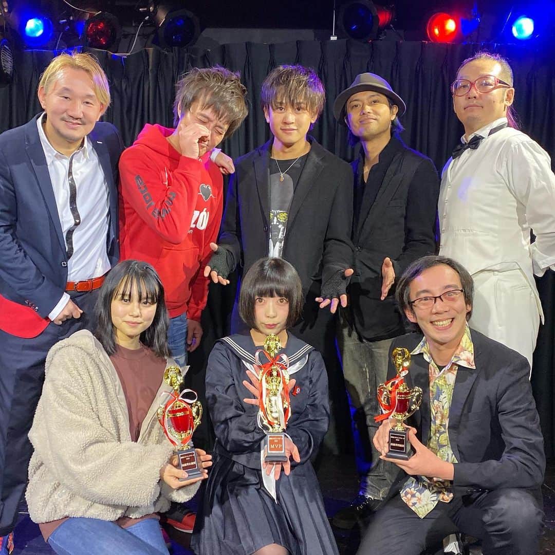 植田朝日のインスタグラム：「🐽🐽﻿ ﻿ 昨日は劇団コラソン年内最終公演『劇団コラソンアワード2019』っした。﻿ ﻿ ただ一年を振り返って、アピールして、お客様を含めたキャスト、スタッフの投票で賞が決まるって言うシンプルなものなんだけど、盛り上がるね〜‼️‼️﻿ ﻿ そして、受賞者達が嬉しそう！w﻿ 逆に取れなかった奴らがジワジワ悔しさが出て来るのが面白い⁉️笑﻿ ﻿ 来年もやりますか‼️﻿ ﻿ #劇団コラソン #劇団コラソンアワード﻿ ﻿」