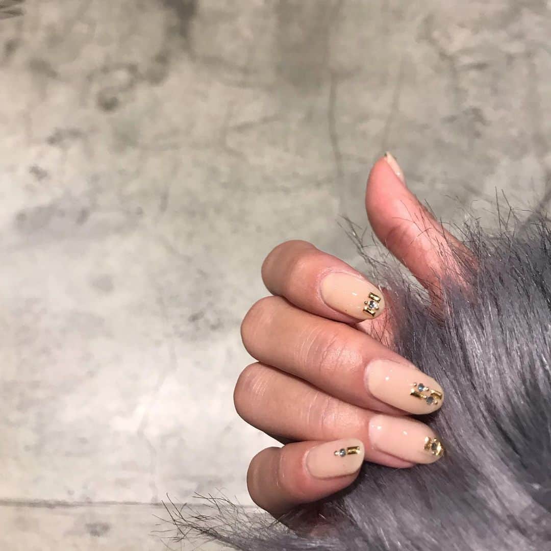 のインスタグラム：「ナチュラルネイル♡¨ #SELFNAIL」