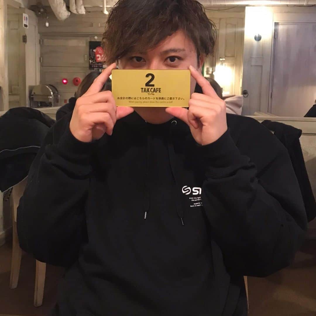 若松駿太のインスタグラム：「2019年もももう終わります‼️‼️ 今年一年間応援ありがとうございました🙇‍♂️‼️ そのおかげで後期優勝、 BCリーグでもチャンピオンになり、最後は日本一にはなれませんでした😭 本当にありがとうございました🙇‍♂️🙇‍♂️ 個人的には今年NPBには戻れませんでした。 でも来年も栃木ゴールデンブレーブスでNPBを目指すことにきめました‼️ 体がボロボロになるまで目指したいと思うのでまた暖かい応援よろしくお願いします🙇‍♂️🙇‍♂️ 後チーム的にはまた優勝目指して頑張りますので応援お願いします🙇‍♂️🙇‍♂️👍 #栃木ゴールデンブレーブス #感謝 #2019 #優勝」