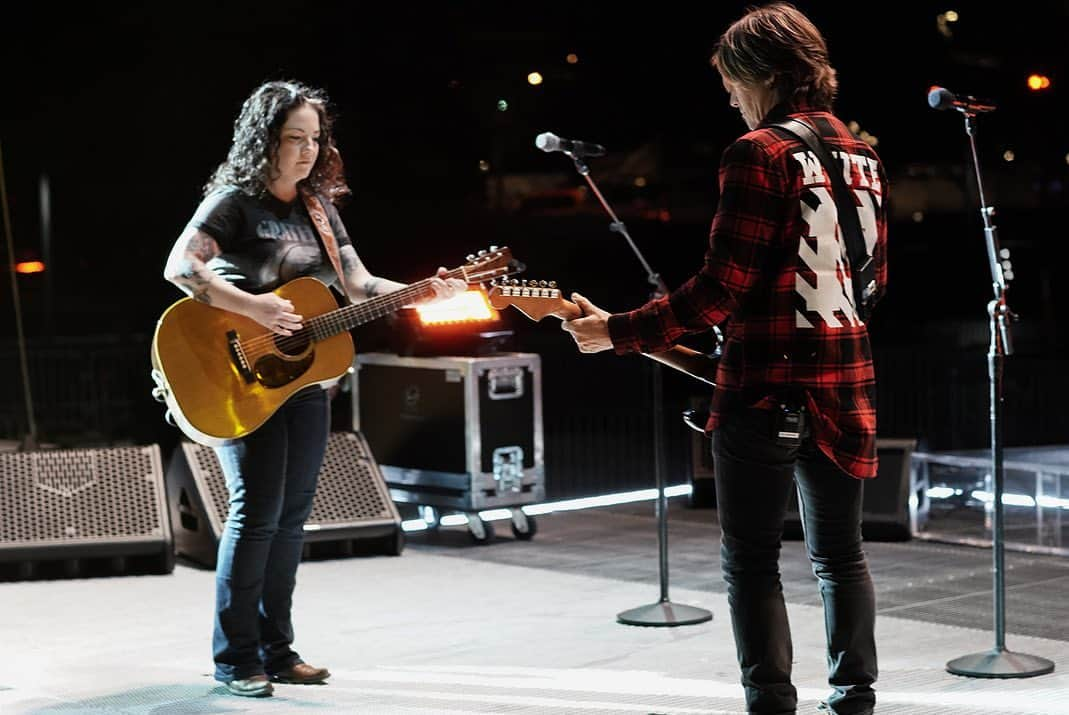 キース・アーバンさんのインスタグラム写真 - (キース・アーバンInstagram)「Ready for NYE? #NashvilleNYE」12月31日 15時08分 - keithurban