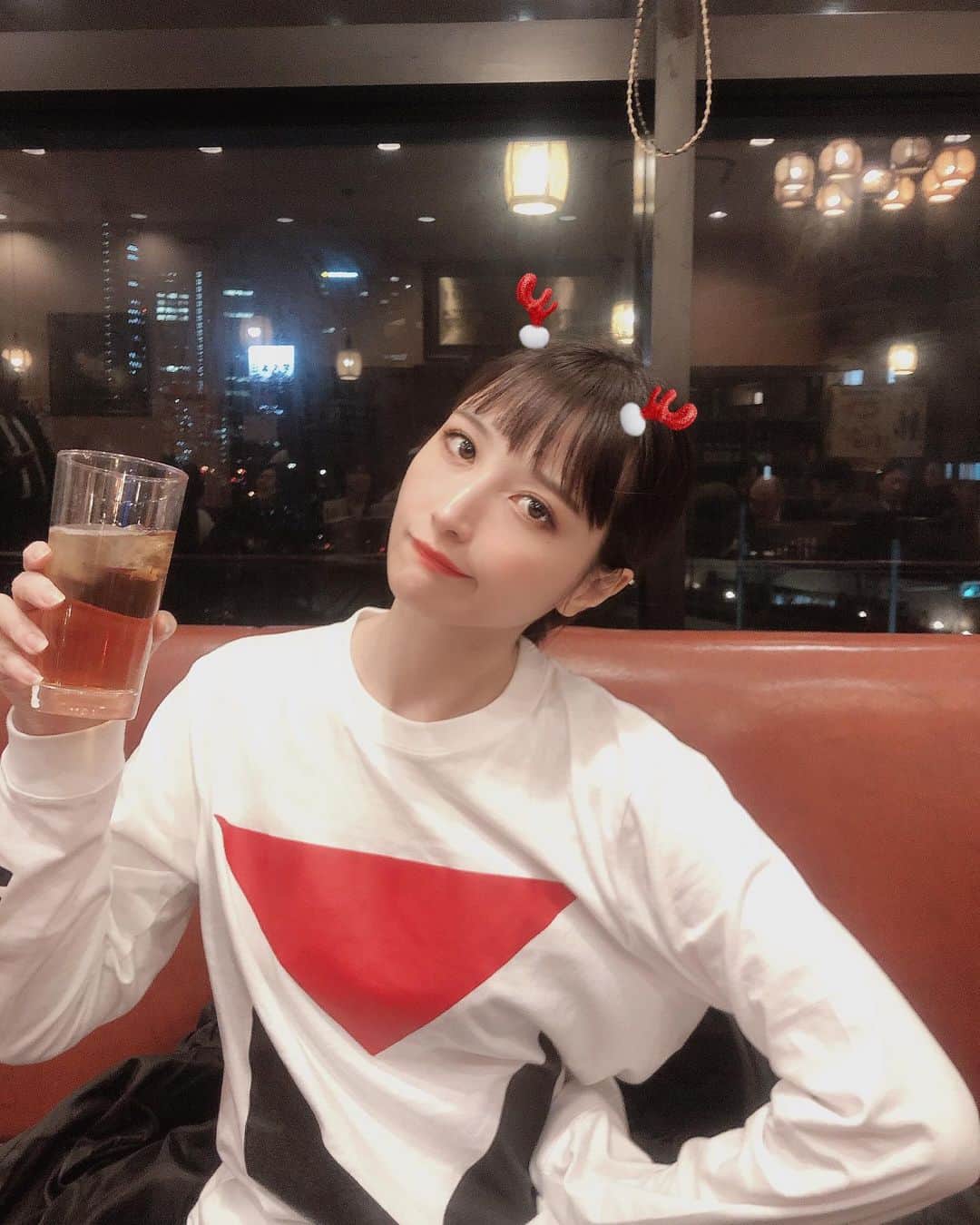 はりーさんのインスタグラム写真 - (はりーInstagram)「インスタに載せるとマイナスイメージなんで載せてなかったんですがラーメン、チャーハン、餃子とか大好きなんですわ。 今日もワンタン麺と焼豚丼を食べて今、なお二郎が食べたいんです…。 お腹ブラックホー…ル…おなすい #ジロラー #二郎女子 #movefes シャツ」12月31日 15時10分 - kirarin_harry_official