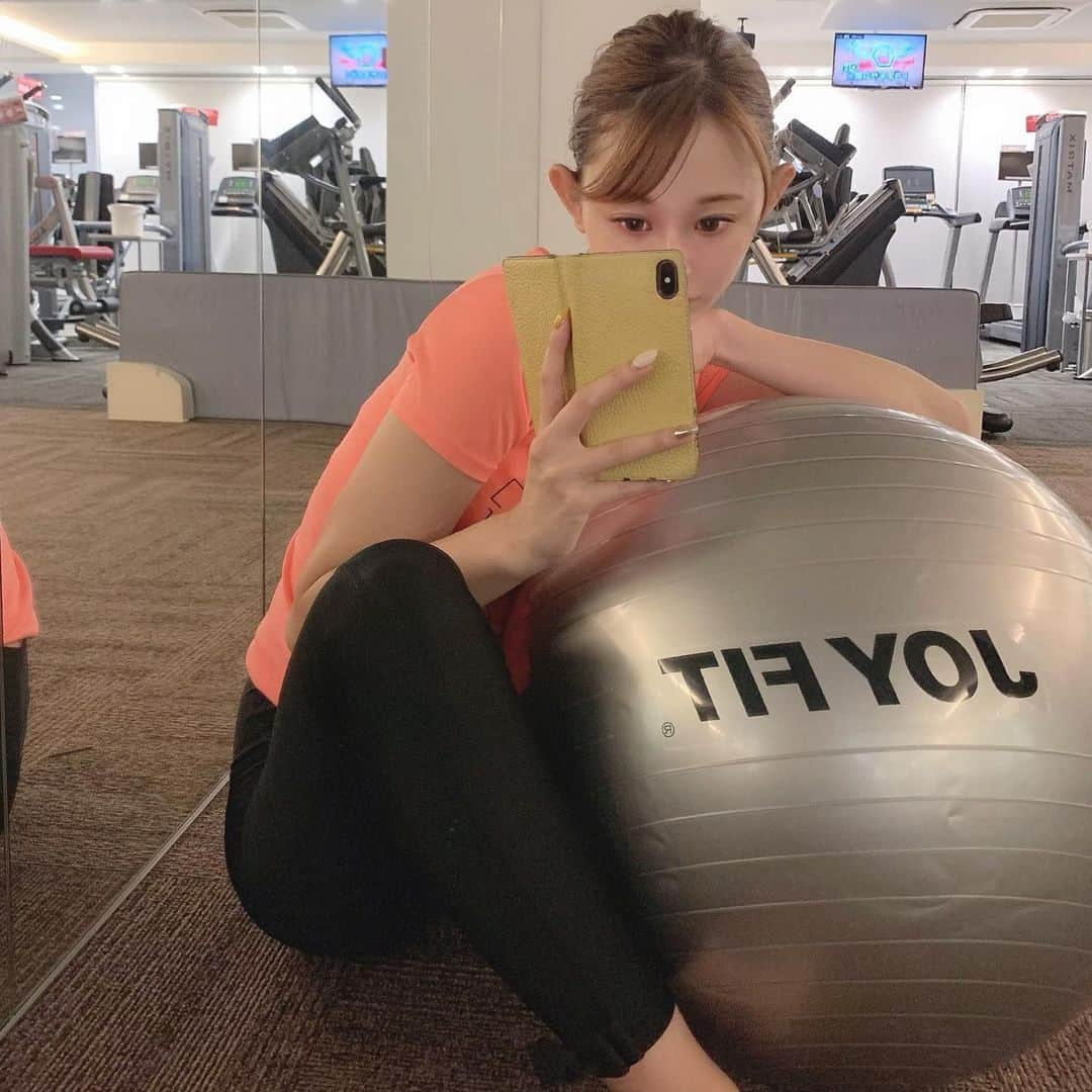 karen okajimaさんのインスタグラム写真 - (karen okajimaInstagram)「ㅤㅤ ㅤㅤ ㅤㅤㅤ  JOYFIT24girls💓 今年はお世話になりました☺️ ㅤㅤㅤ  レディースルームがあるから安心🙆‍♀️ 来年も通うぞー🎶💫 ㅤㅤㅤ ㅤㅤ #joyfit24girls #joyfit #pr #24時間営業 #駅近く #ジョイフィット24 #ジョイフィット #ジム  #スポーツジム #ダイエット #フィットネス #筋トレ #筋トレ女子  #トレーニングウェア #ワークアウト #workout #トレーニング女子 #岡島かれん」12月31日 15時10分 - karenokajima0318