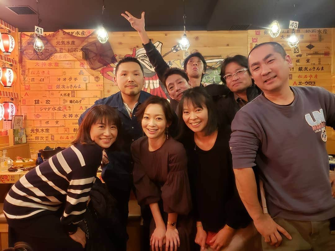 佐藤純さんのインスタグラム写真 - (佐藤純Instagram)「昨日は、毎年恒例の高校の忘年会&同窓会🍺  もぉ何年も続いている恒例行事😊  年に一回この日だけは、朝までコース(笑)  三次会が終わったのは…朝5時でした🤣  みんな始発で帰る。。。 この歳になると、途中で寝てる人多い(笑)  卒業して26年‼️毎年こうして集まれるっていいよね😆  #忘年会 #同窓会 #高校忘年会 #春日部 #ママ #ママモデル #モデル #mama #mamamodel #model」12月31日 15時43分 - junsatoidea