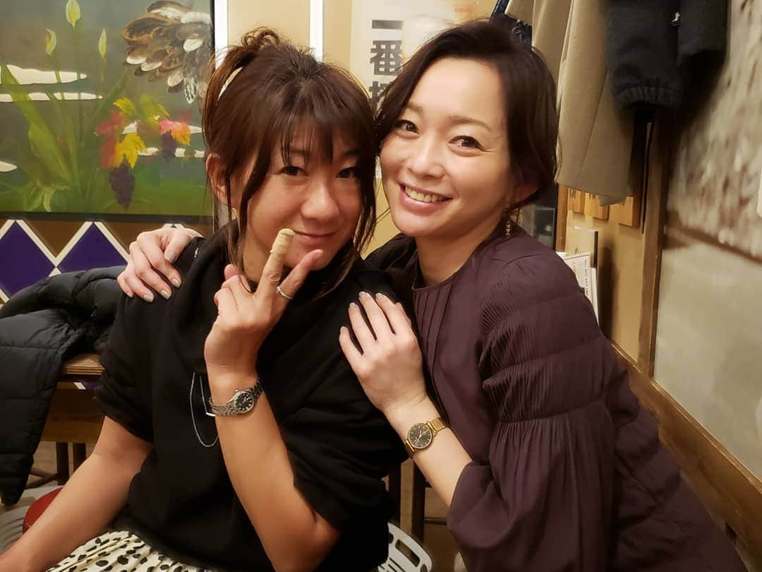 佐藤純さんのインスタグラム写真 - (佐藤純Instagram)「昨日は、毎年恒例の高校の忘年会&同窓会🍺  もぉ何年も続いている恒例行事😊  年に一回この日だけは、朝までコース(笑)  三次会が終わったのは…朝5時でした🤣  みんな始発で帰る。。。 この歳になると、途中で寝てる人多い(笑)  卒業して26年‼️毎年こうして集まれるっていいよね😆  #忘年会 #同窓会 #高校忘年会 #春日部 #ママ #ママモデル #モデル #mama #mamamodel #model」12月31日 15時43分 - junsatoidea