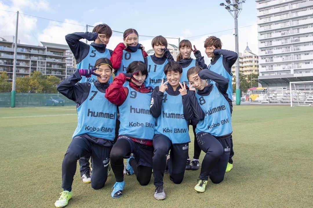 武仲麗依のインスタグラム：「今年も1年ありがとうございました⚽️🙇‍♀️」