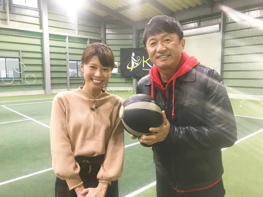 河谷麻瑚さんのインスタグラム写真 - (河谷麻瑚Instagram)「. 元サッカー日本代表・武田修宏さん☺️ ロケでご一緒させていただきました🎊💓 . . 武田さんは、気さくでとてもユニークな方😍⭐️ またお会いできる日を楽しみにしています！ . 放送日は過ぎてしまいました😭スミマセン😭💓 . . #元サッカー日本代表#武田修宏 さん#特番#石川テレビ#アナウンサー#河谷麻瑚」12月31日 16時23分 - makokawatani