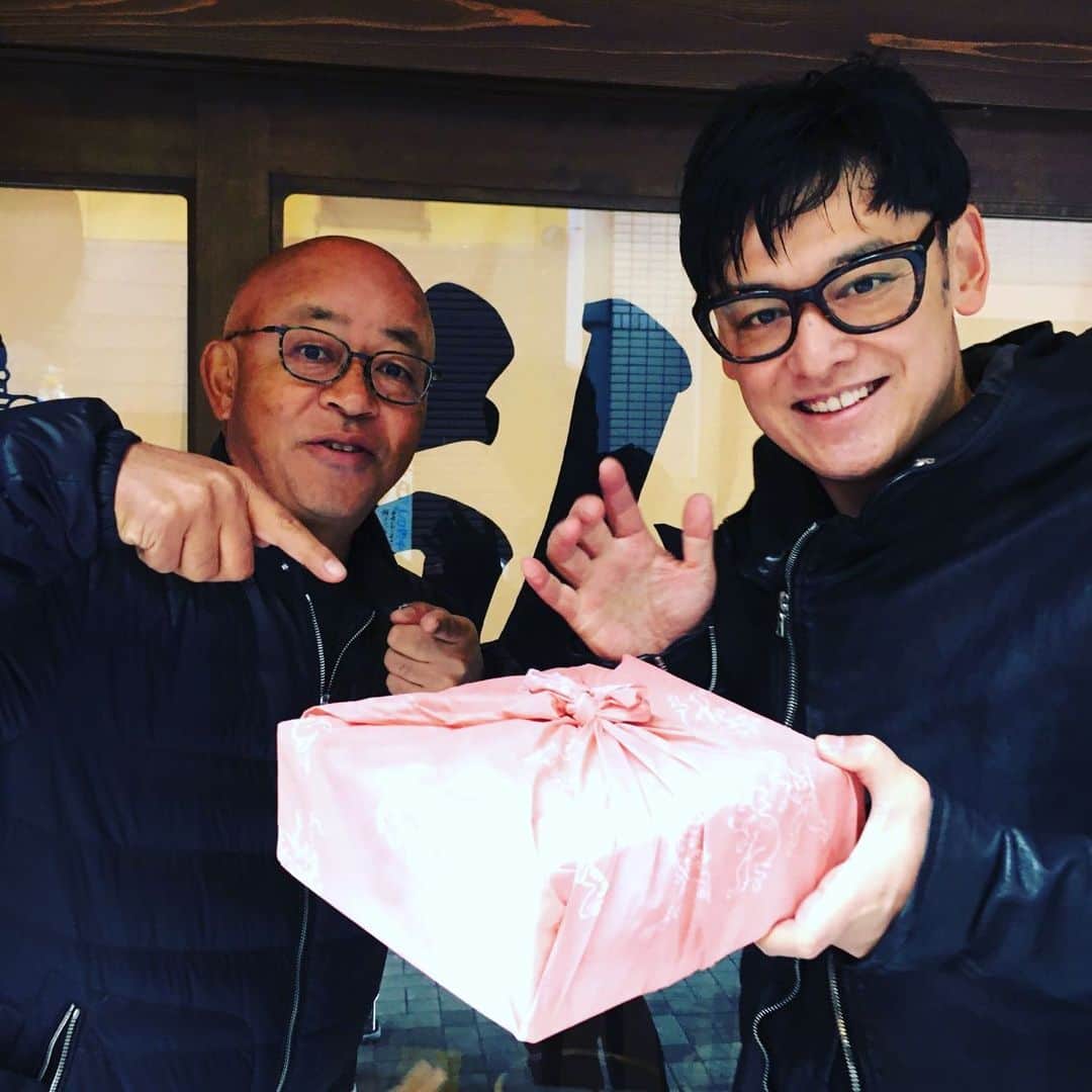 宮田麺児のインスタグラム：「日本酒 弘大 の 御節ー  #弘大#日本酒#おせち#御節#弘大z」