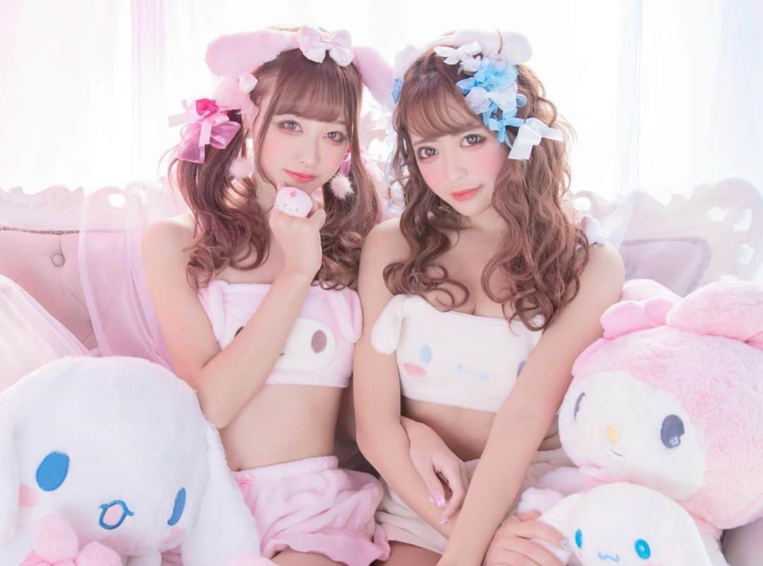 さきぼんさんのインスタグラム写真 - (さきぼんInstagram)「サンリオ ×さきリオ × 無敵のハートアレンジ🐬🎀 . マイメロとシナモンのしまむらコラボのやつだよ～～໒꒱· ﾟ . . #サンリオ #マイメロ #マイメロディ #mymelody #シナモン #シナモロール #sanrio  #コスプレ #cosplay #水着  #水着美女  #ハートアレンジ #無敵のハートアレンジ #さきぼんサンリオ #さきリオ🎀🐬 #さきぼん無敵のハートアレンジ」12月31日 16時45分 - sakibon69