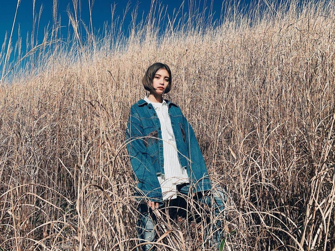佐々木まゆのインスタグラム：「24年間の中で1番大変な年でしたがたくさんの人に出会えたのでまあ良いか〜！！酒飲んで寝よう〜〜！！ 良いお年を🥰  #みんなありがとな　#富士山」