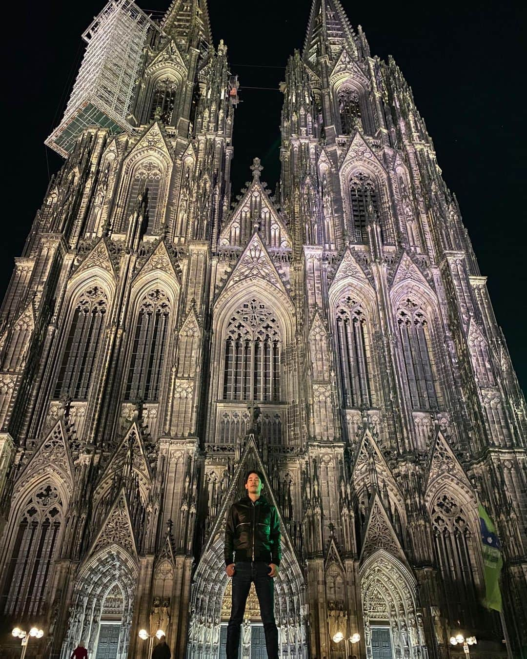 りょうさんのインスタグラム写真 - (りょうInstagram)「大学卒業から2018年まで1度も海外行けなかったけど、2019年はそれなりにいろいろなところに行けてよかったです。 2020年もできるだけお出かけしたいです。」12月31日 17時58分 - to_ryoo