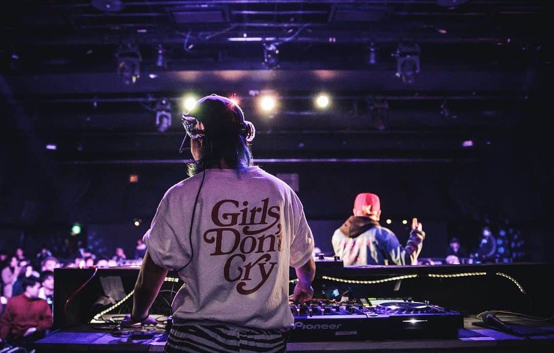 DJ Am0のインスタグラム：「ㅤㅤㅤㅤㅤㅤㅤㅤㅤㅤㅤㅤㅤ ㅤㅤㅤㅤㅤㅤㅤㅤㅤㅤㅤㅤㅤ ㅤㅤㅤㅤㅤㅤㅤㅤㅤㅤㅤㅤㅤ 2019  変化 ㅤㅤㅤㅤㅤㅤㅤㅤㅤㅤㅤㅤㅤ ㅤㅤㅤㅤㅤㅤㅤㅤㅤㅤㅤㅤㅤ 2020  進化 ㅤㅤㅤㅤㅤㅤㅤㅤㅤㅤㅤㅤㅤ ㅤㅤㅤㅤㅤㅤㅤㅤㅤㅤㅤㅤㅤ ㅤㅤㅤㅤㅤㅤㅤㅤㅤㅤㅤㅤㅤ 2019もお世話になりました！ 2020も愛をもって何卒！！ ㅤㅤㅤㅤㅤㅤㅤㅤㅤㅤㅤㅤㅤ ㅤㅤㅤㅤㅤㅤㅤㅤㅤㅤㅤㅤㅤ」